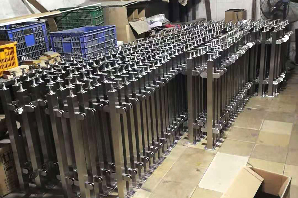 eda4e5155fce44104ca783964af7f22