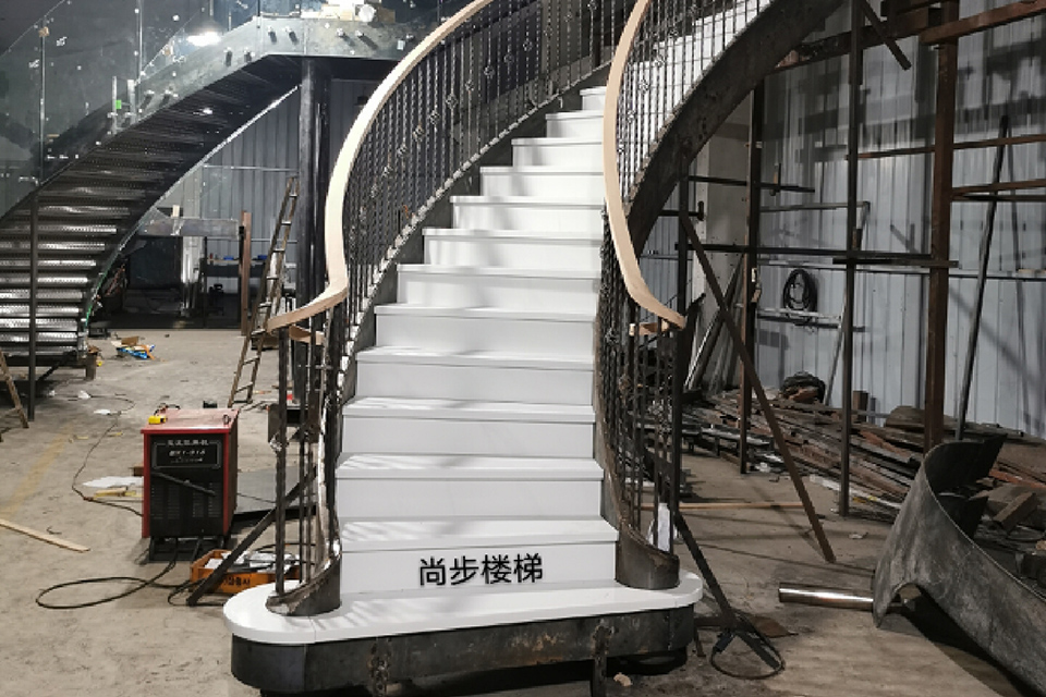 b8f4dfd3a3c389ac56d410e90d753a3143957b11b9d01d165