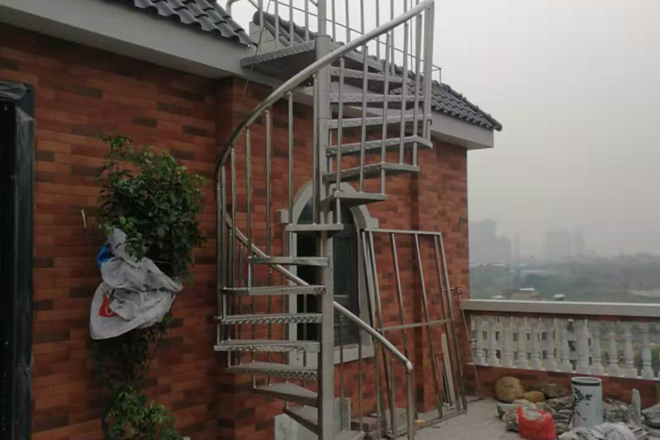 Stainless steel spiral staircase